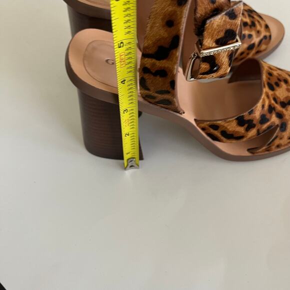 Gianni Bini ‘Marilane’ Women's 7.5 Dyed Calf Hair Leopard Print Sandal - Picture 7 of 10